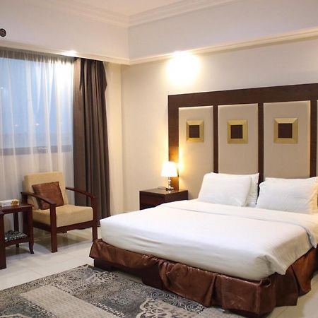 Dolphin Beach Resort Янбу Екстер'єр фото