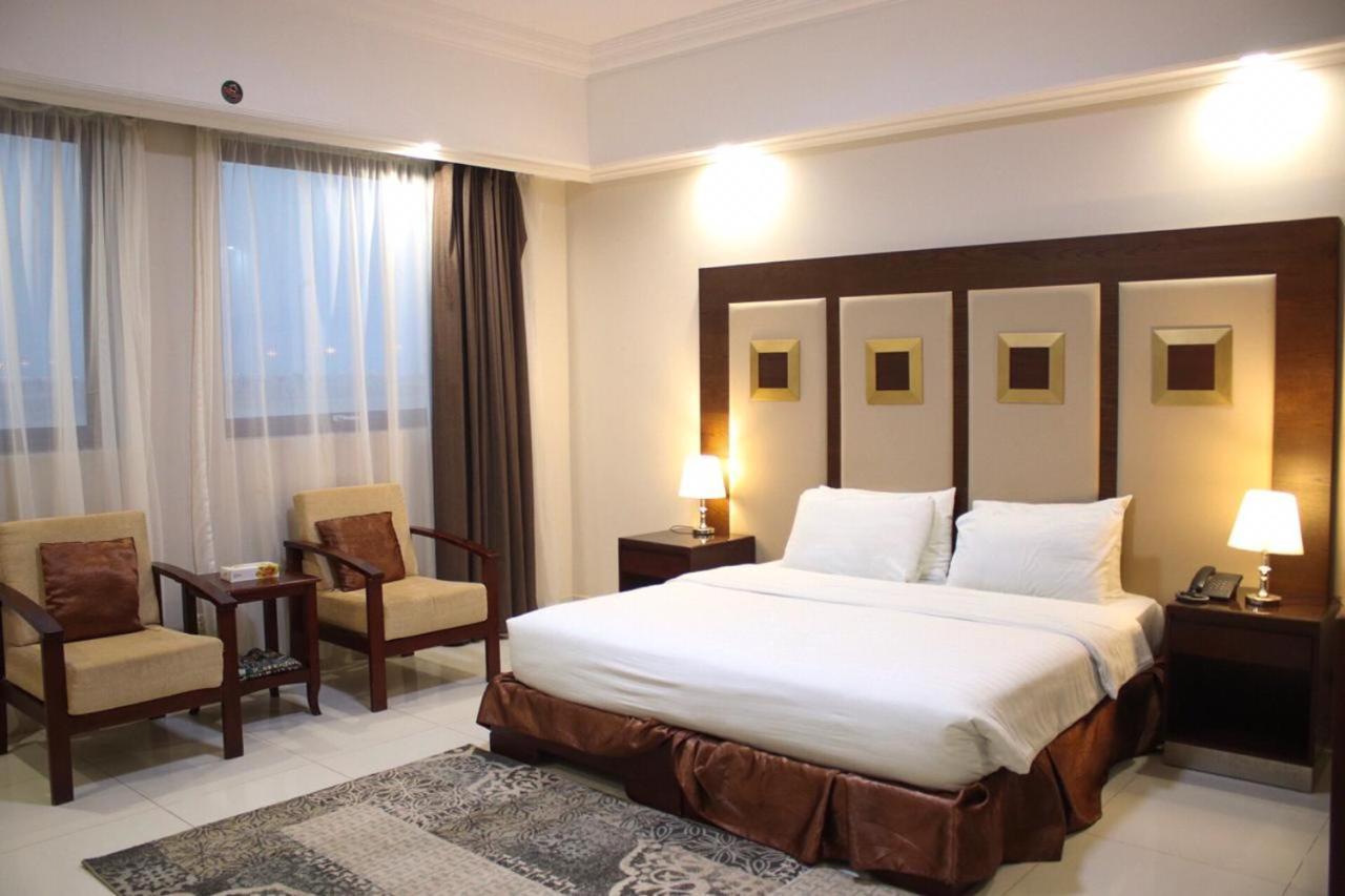 Dolphin Beach Resort Янбу Екстер'єр фото